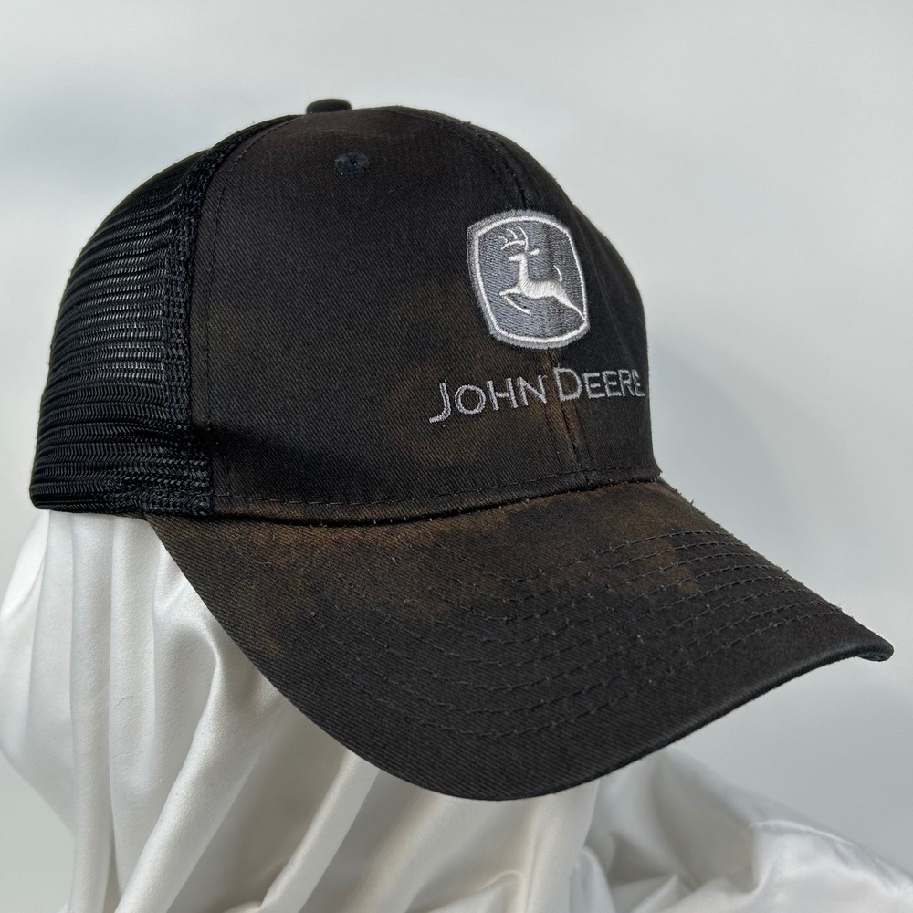 JOHN DEERE Mens Trucker Hat Black Mesh Snapback Distressed Embroidered Logo